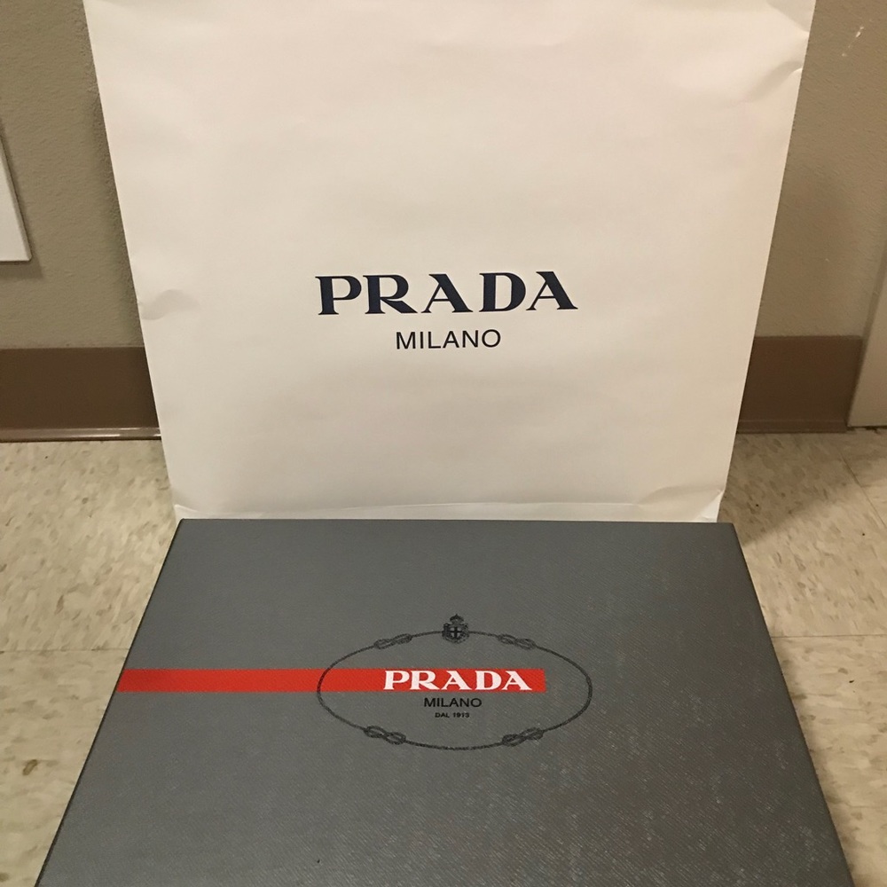 2017 Prada Mens High Top Sneaker Black - Picture 3 of 8