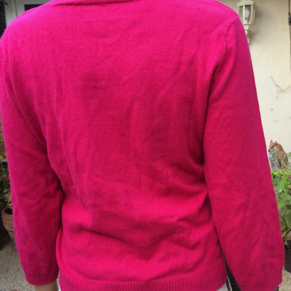 sweater - Picture 5 of 6
