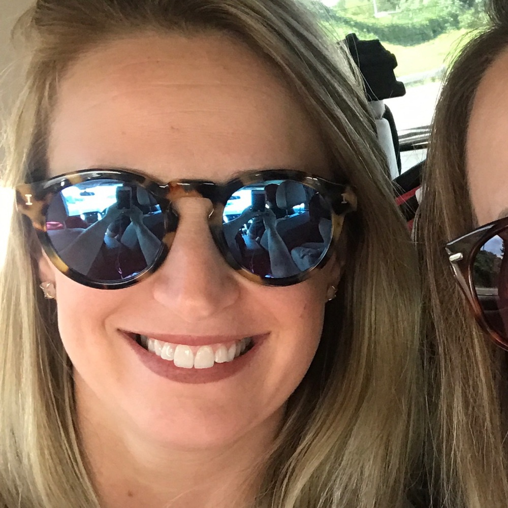 Meet your Posher, Carly