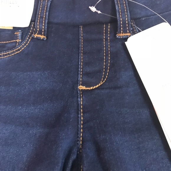 Perfect denim jeggings 💕💕 - Picture 3 of 4