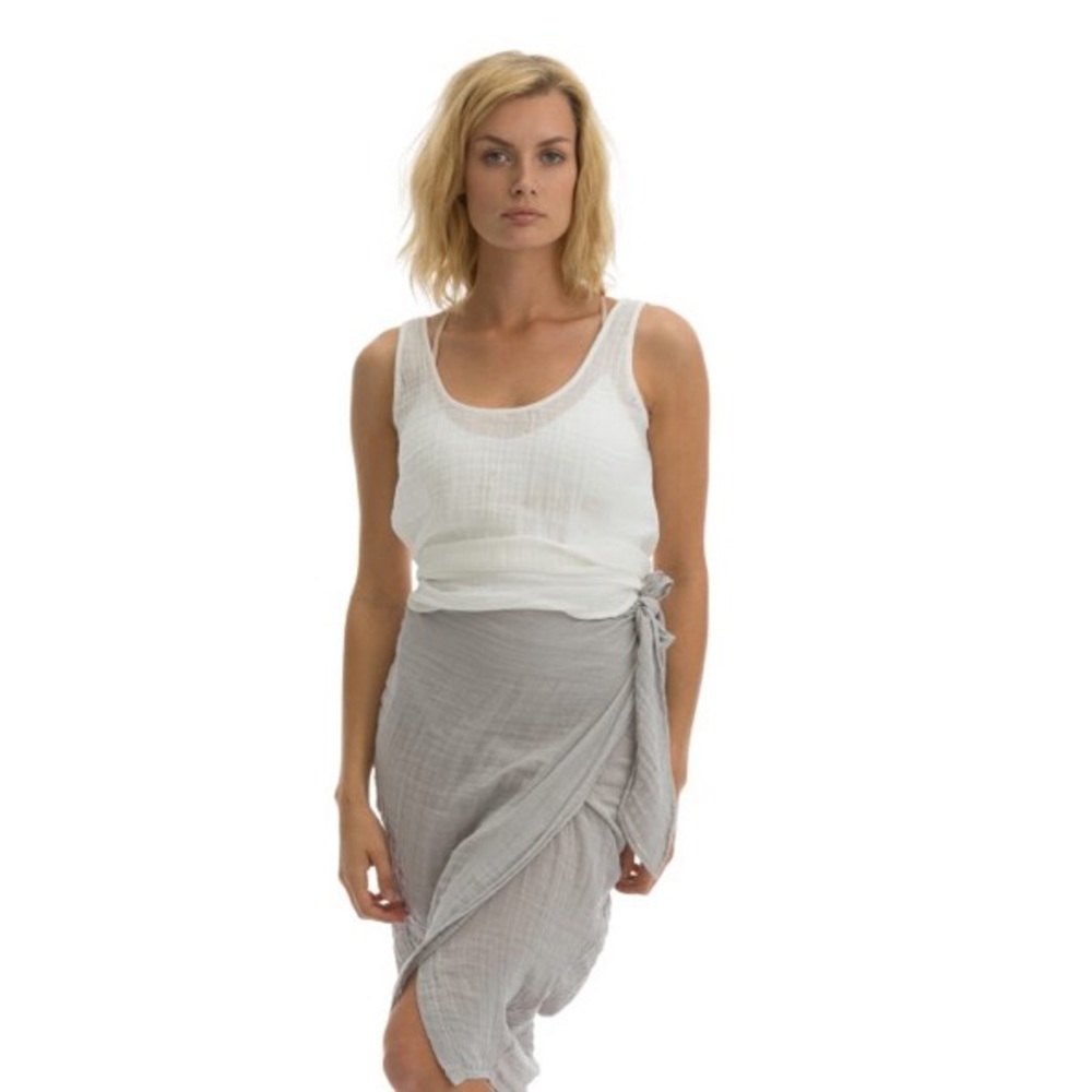 NWT COTTON GAUZE MATAR TANK BY CALI DREAMING