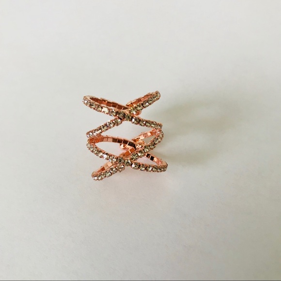 Adjustable ring in rose gold w/ rhinestones - Picture 3 of 8