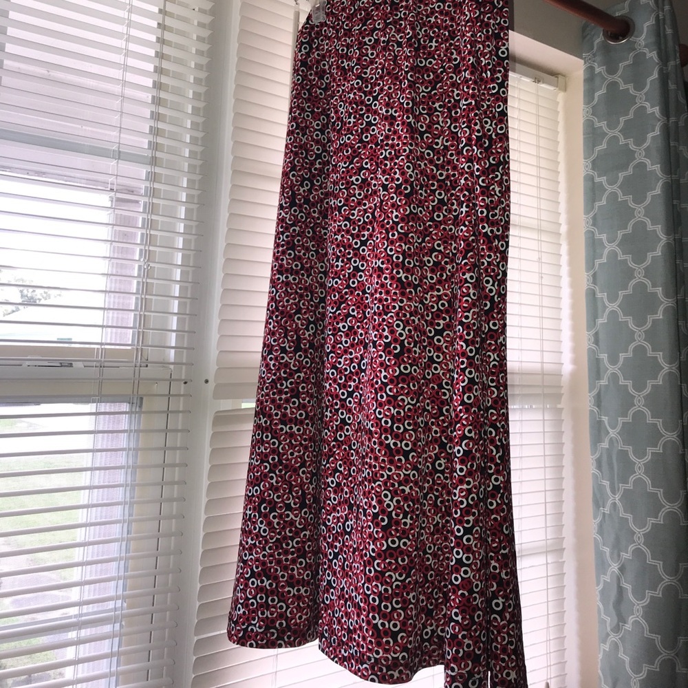 Red black And white Cato skirt