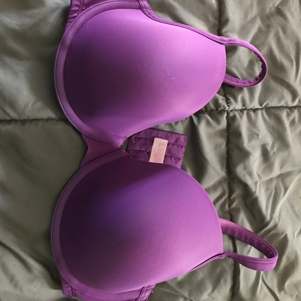 36 DDD Cacique bra, great condition