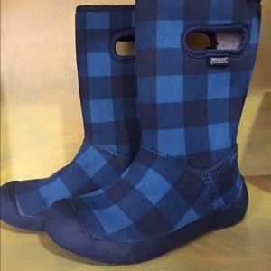 Buffalo Plaid Bogs