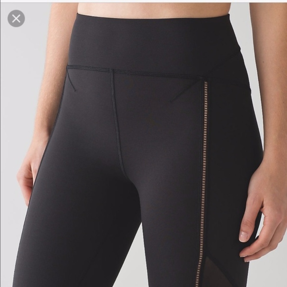 Lululemon Sculpt it Tight - Picture 5 of 8