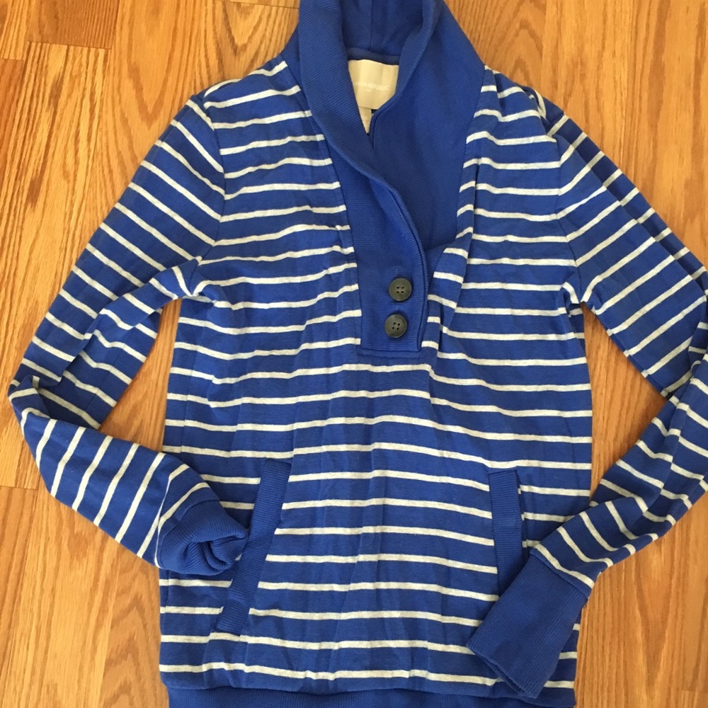 Banana Republic sweater excellent condition