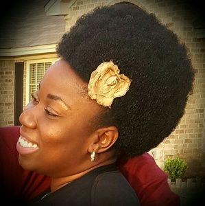Meet your Posher, Teneisha