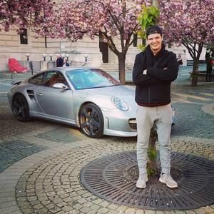 Meet your Posher, Nick