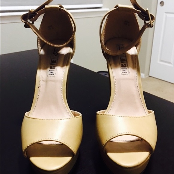 Brand new nude and dark brown heels - Picture 2 of 8