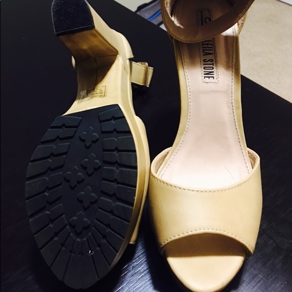 Brand new nude and dark brown heels - Picture 3 of 8