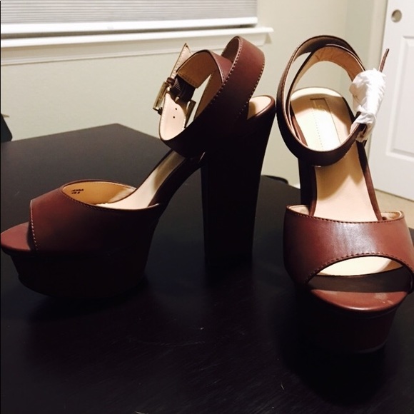 Brand new nude and dark brown heels - Picture 6 of 8