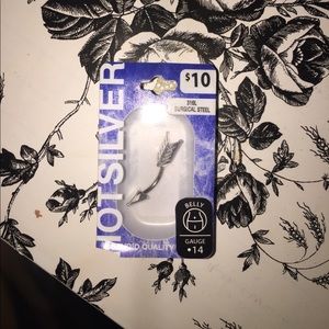 NWT Belly button ring