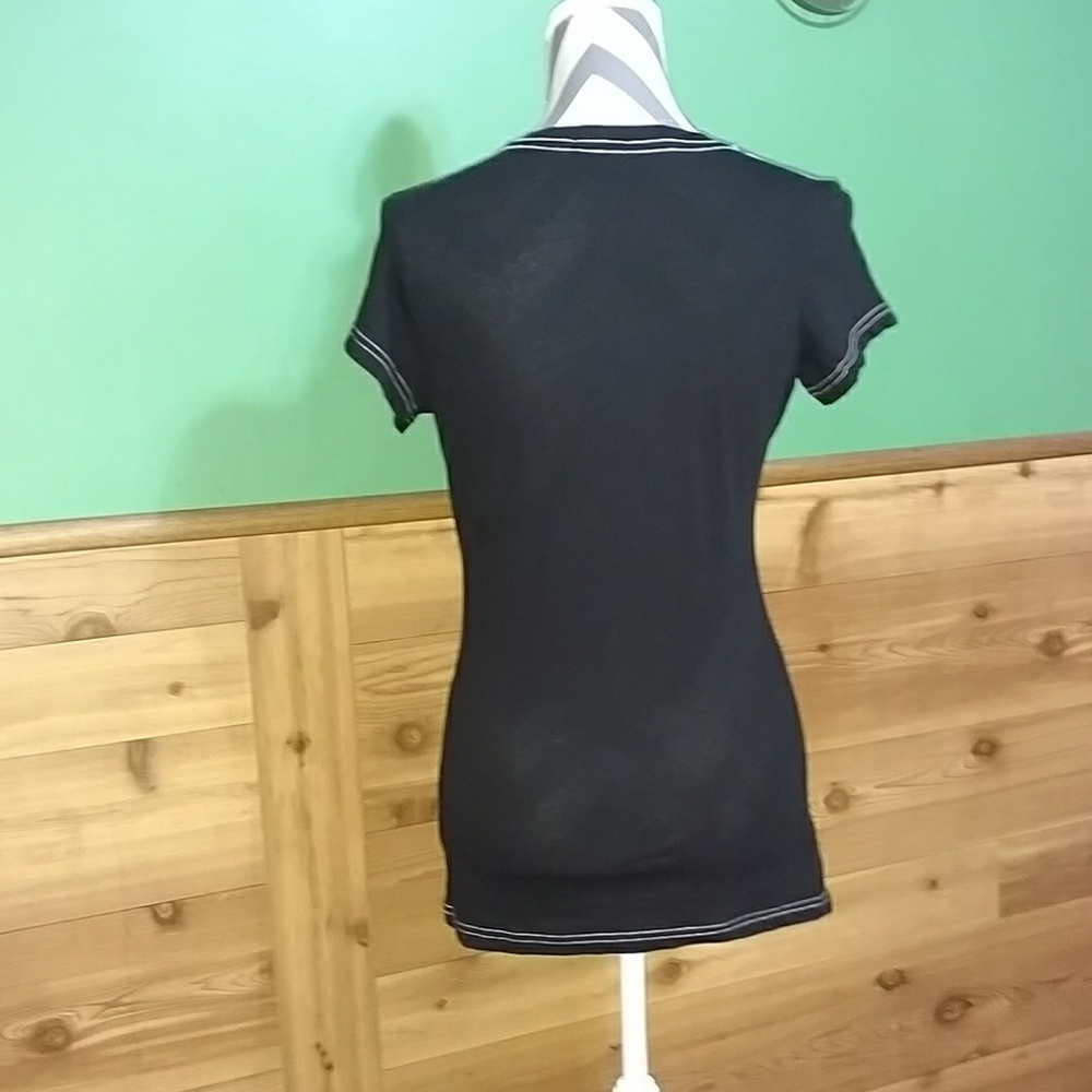 Guess Tee Shirt - Picture 3 of 4