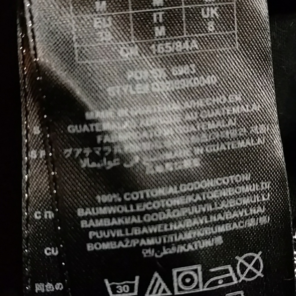 Guess Tee Shirt - Picture 4 of 4