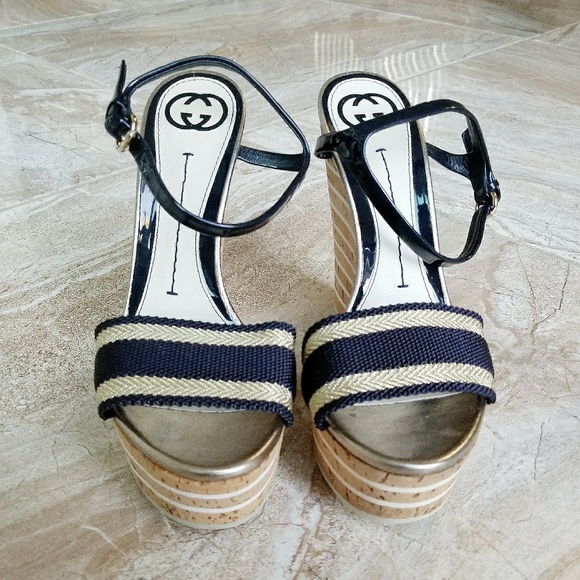 GUCCI Navy Blue & Gold Wedges - Picture 2 of 4