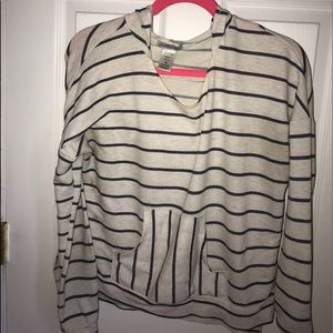 Comfy striped sweatshirt with hood!🤗