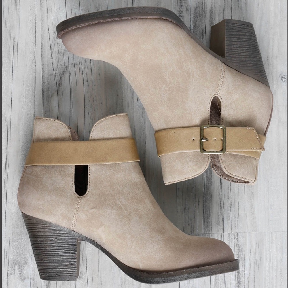 Burnished Distressed Buckle Block Heel Ankle Boots - Picture 2 of 7