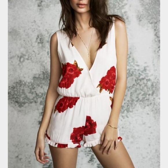 REVOLVE WINSTON WHITE BRAND BODYCON RED FLORAL RUFFLE DEEP V BOHO ROMPER S - Picture 4 of 15