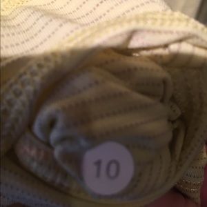 lululemon athletica Tops - Lululemon yellow LS top, sz 10, 55092 lululemon athletica Tops - Lululemon yellow LS top, sz 10, 55092