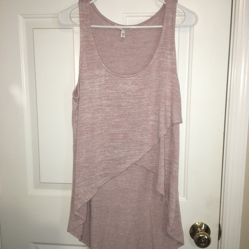 Soft pink high low tank top