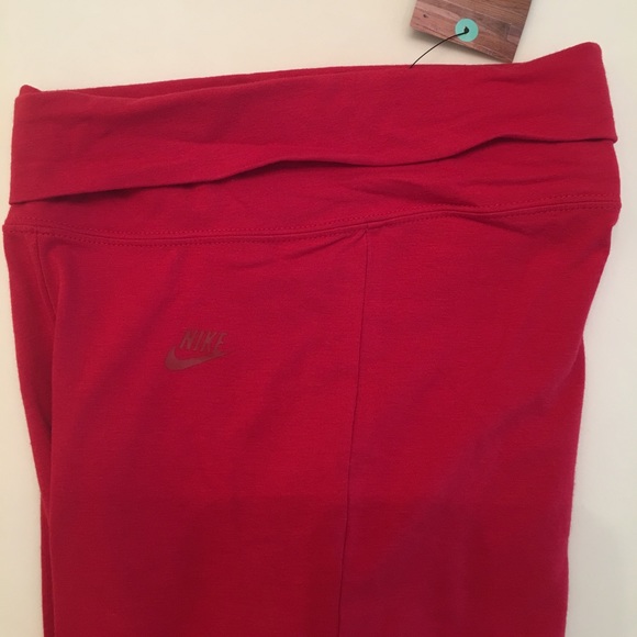 Nike Women's Sport Casual Tight Leggings - Picture 2 of 4