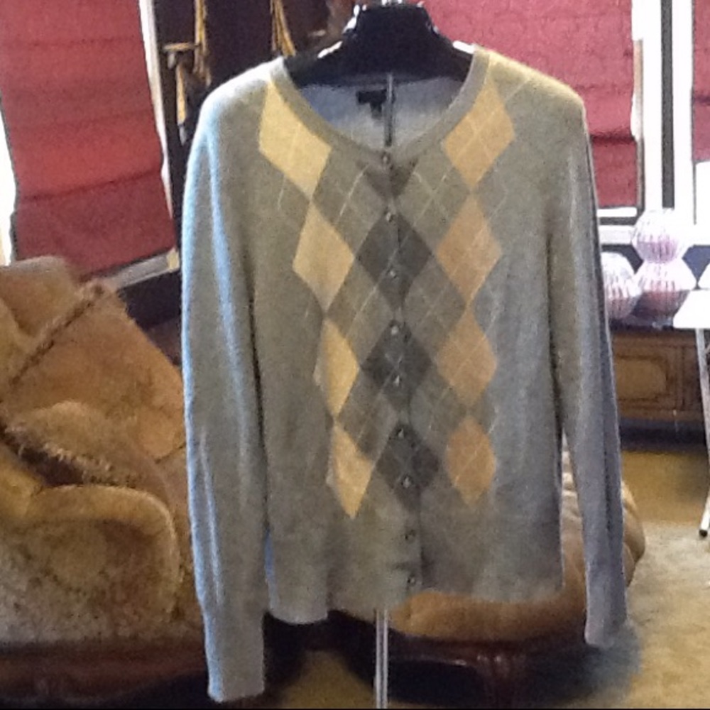 Cashmere sweater