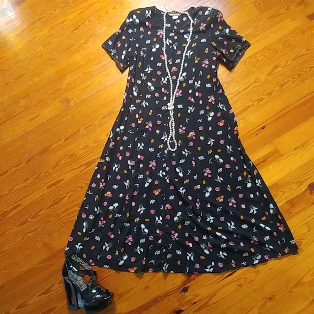 Plus size vintage Bryn Connelly dress.
