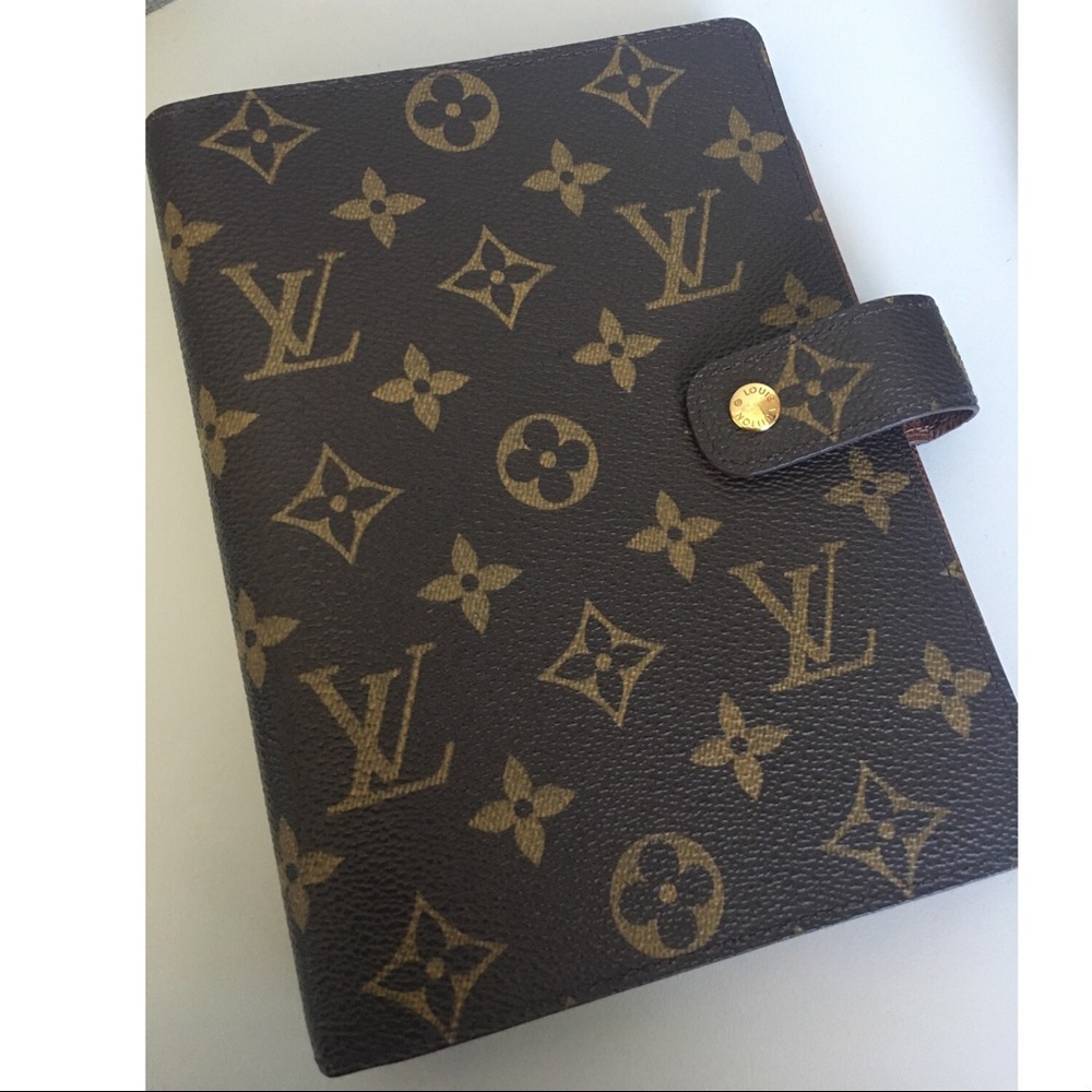 sold! $250 Louis Vuitton agenda mm