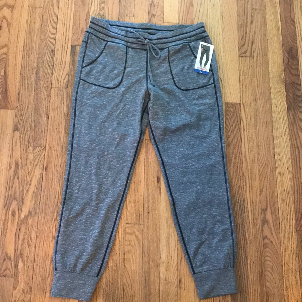 Women’s Athletic Pants
