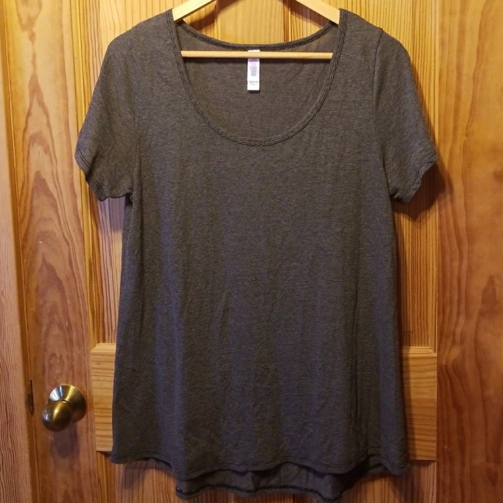 Lularoe classic tee brand new