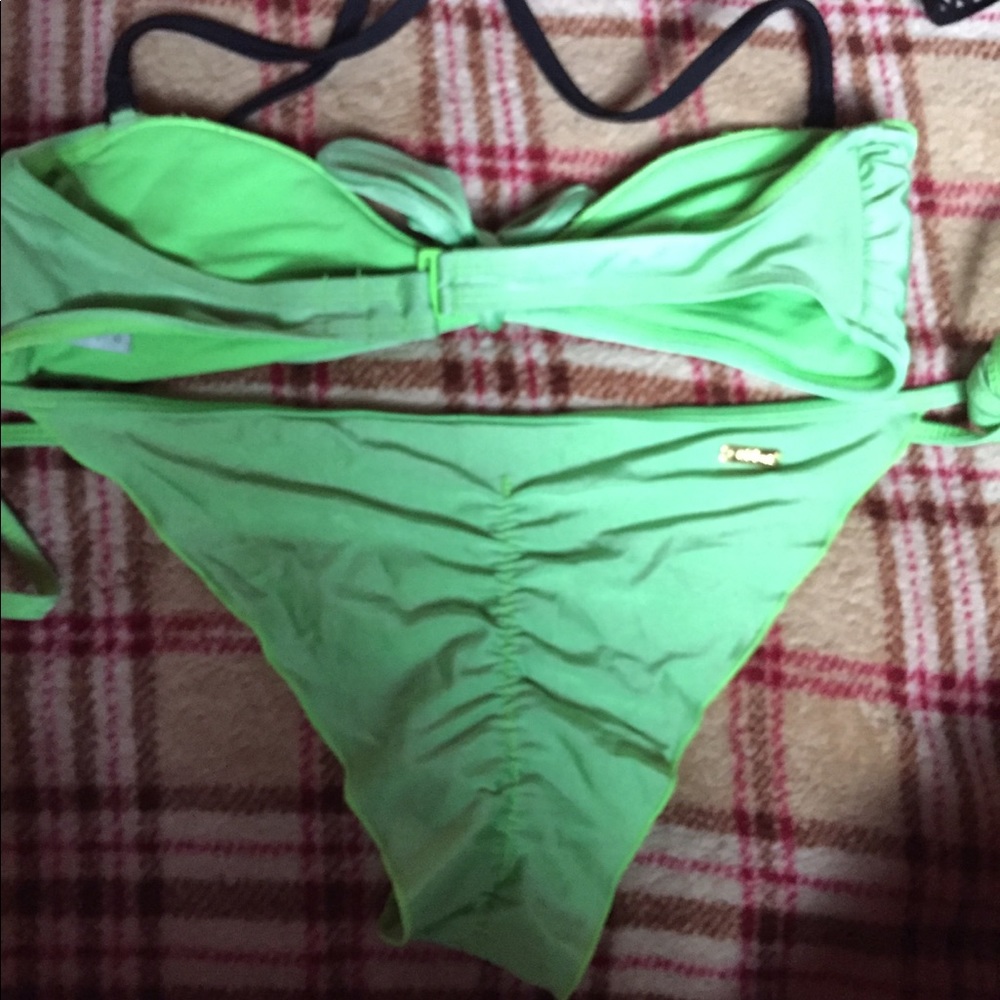 Bikini bundle - Picture 3 of 8