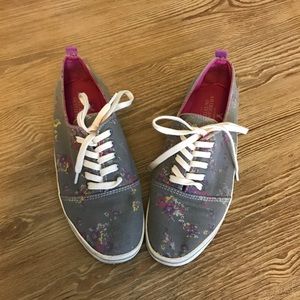 🇺🇸American Eagle pink/grey sneakers 🇺🇸🇺🇸