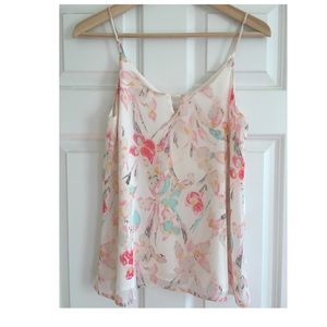 Skies are Blue floral blouse NWT