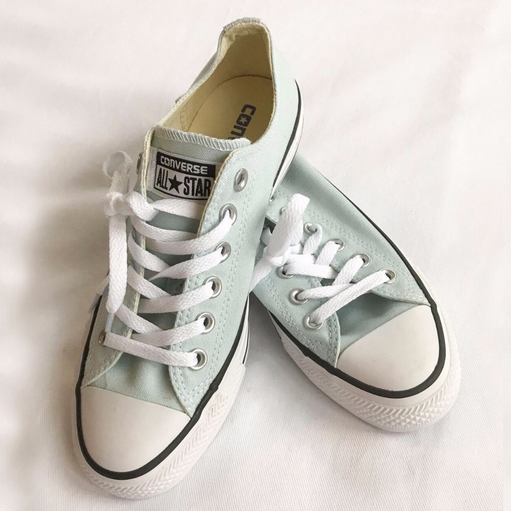 NWOT Women's Converse All-Star Size 7