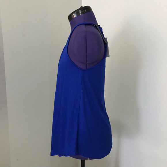 NWT Cable and Gauge Flowy Tank - Picture 2 of 3