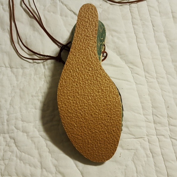 Michael Kors gladiator lace up sandles size 8 - Picture 3 of 4