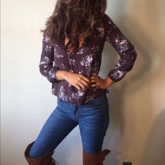 Floral Low Cut Blouse - Picture 2 of 4