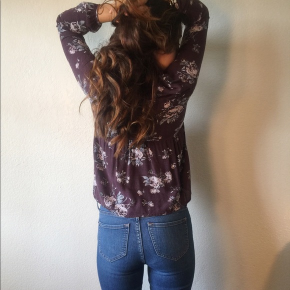 Floral Low Cut Blouse - Picture 3 of 4