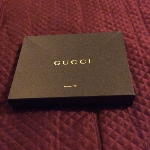 NWOT Authentic Gucci tablet case - Picture 2 of 3