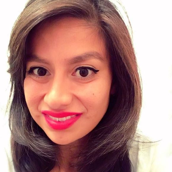 Meet your Posher, Crystal - Picture 2 of 3