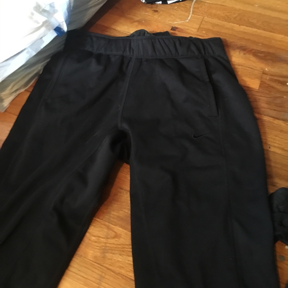 Women’s Nike tapered sweatpants