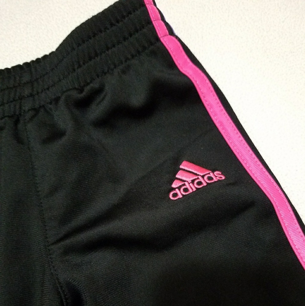 ❌SOLD❌🔥Little Toddler Adidas Sweatpants - Picture 5 of 8