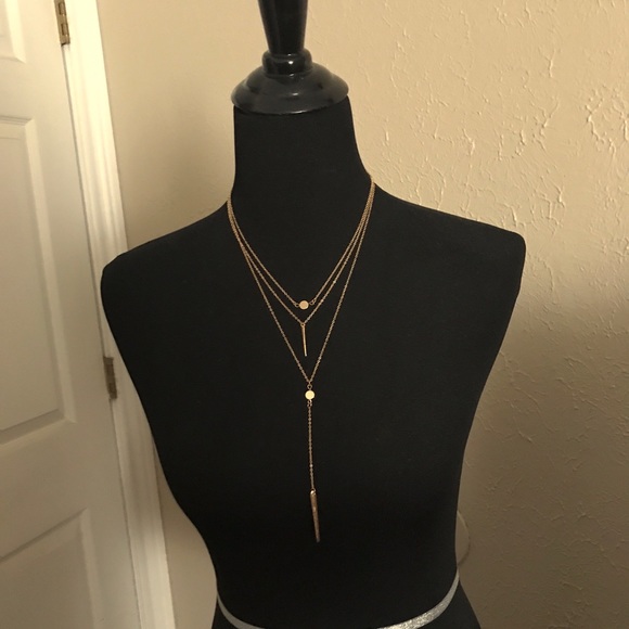 🫦Three Strand Necklace - Picture 2 of 6