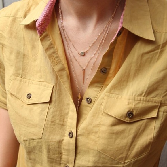 🫦Three Strand Necklace - Picture 5 of 6