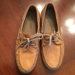 Men’s Sperrys size 9M