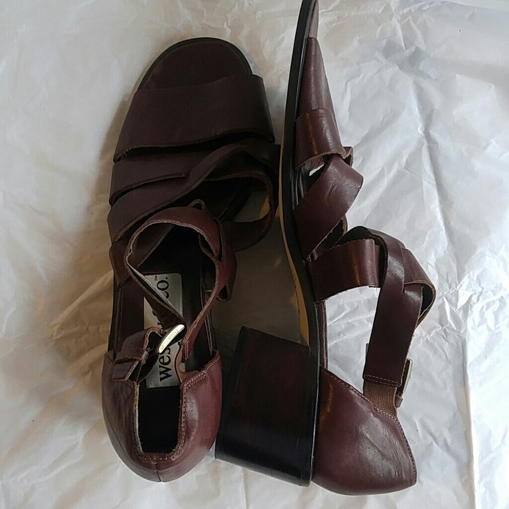 Shoes - Picture 6 of 8