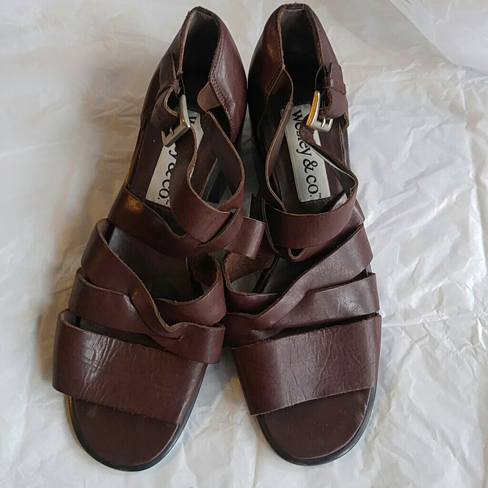 Shoes - Picture 7 of 8
