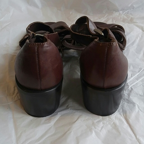 Shoes - Picture 3 of 8