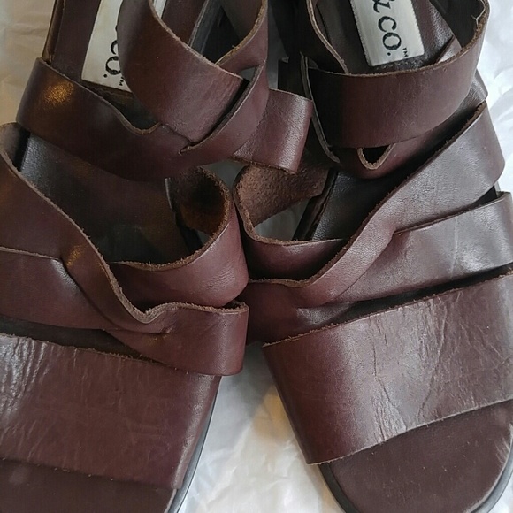 Shoes - Picture 8 of 8